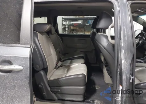 2017 Kia Sedona Lx z USA, uszkodzony, nr VIN KNDMB5C1XH6269418